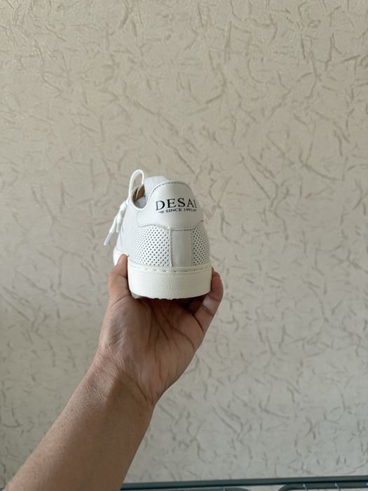 Продам кеды из натуральной кожи