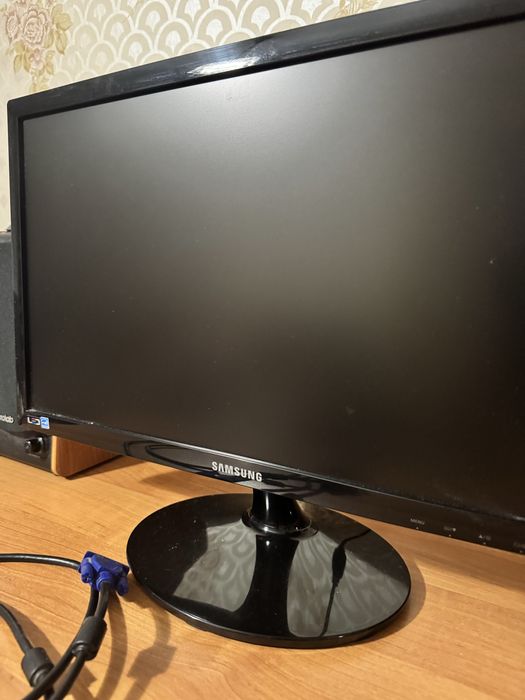 Монитор LG 21 дюйм