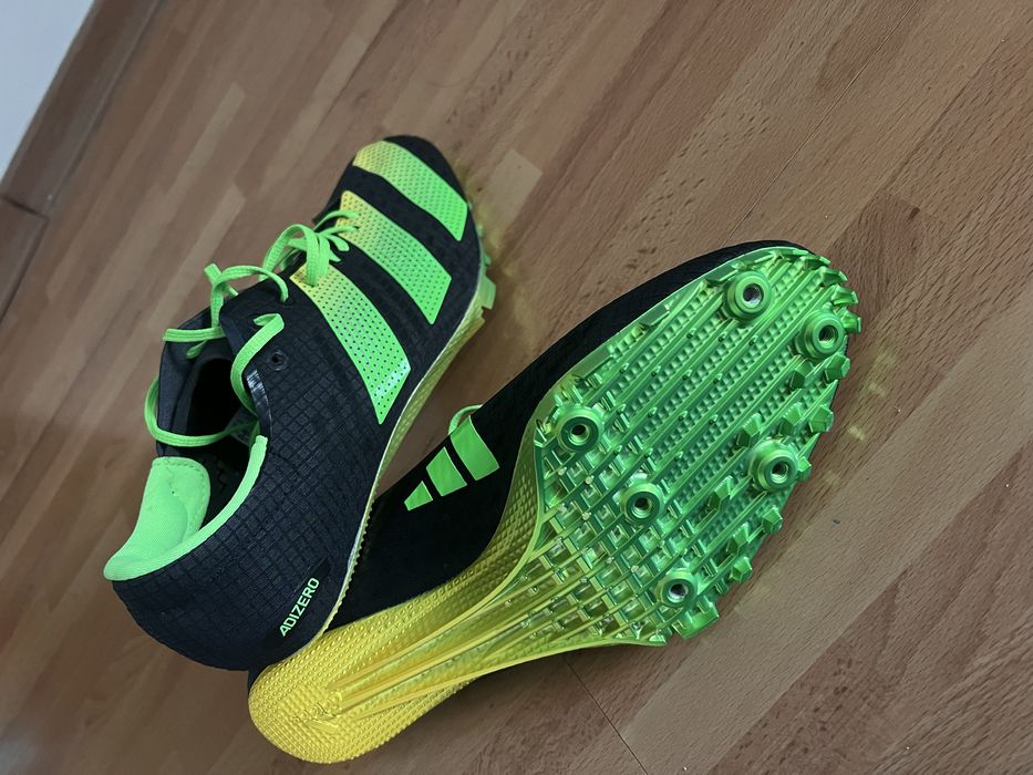 Шпайкове adidas чисто нови