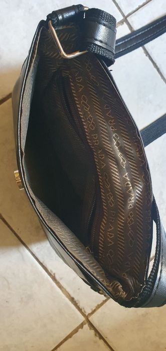 Мъжка чантичка  Prada