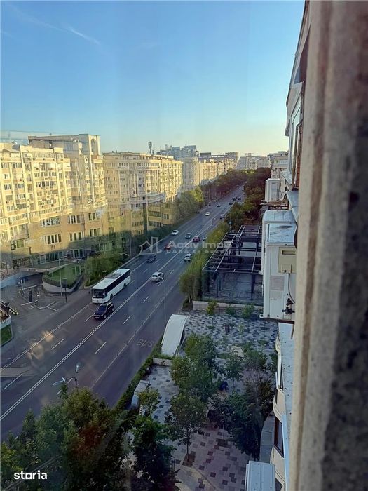 4 camere B-dul Decebal, stradal, aproape de metrou