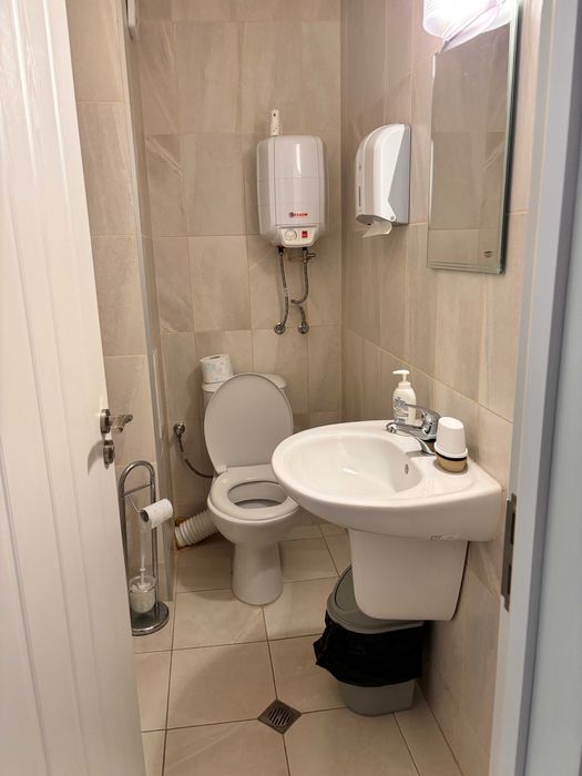 Офис под наем, център ЖП гара