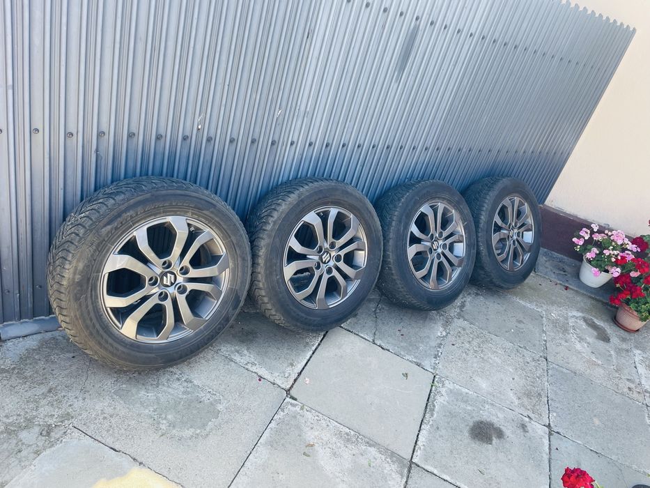 Set 4 Jante Aliaj Originale Suzuki 16" + Anvelope Iarnă 215/60 R16 Yokohama