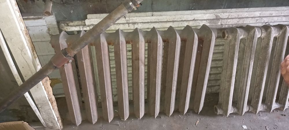 Продам боторей чугуные