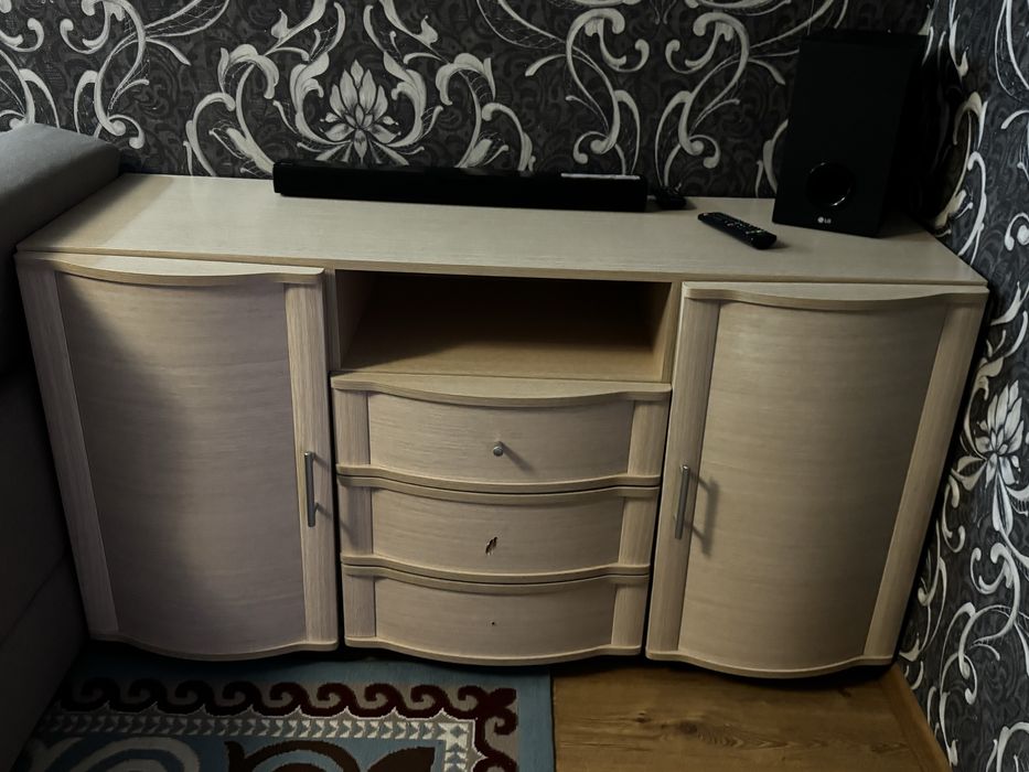 Тумба под телевизор