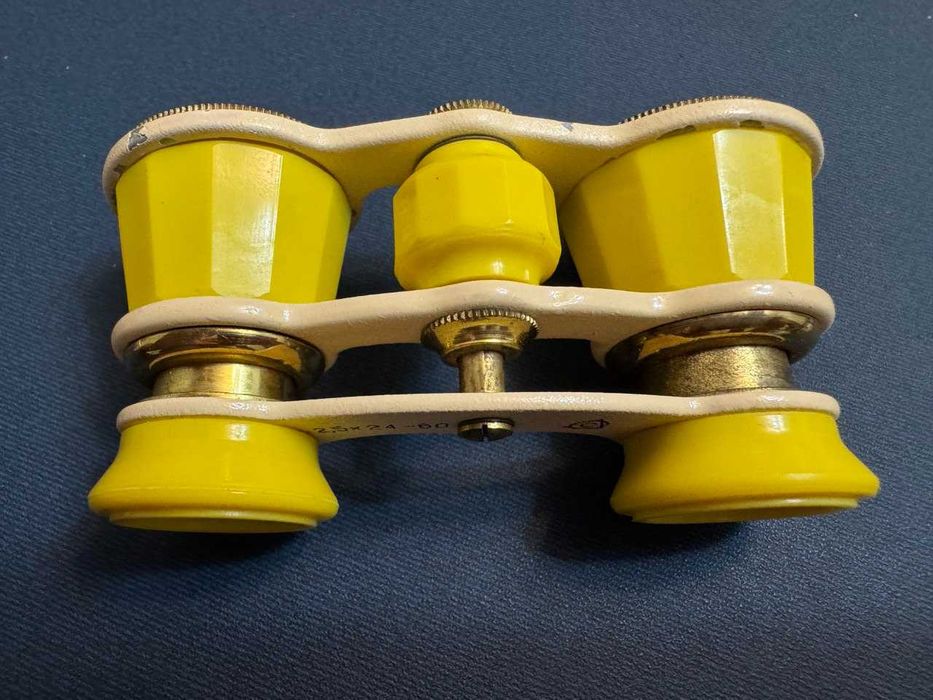 Продам винтажный театр/оперный бинокль СССР