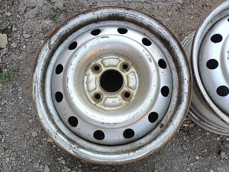 Продам металлические диски на автомашину Honda