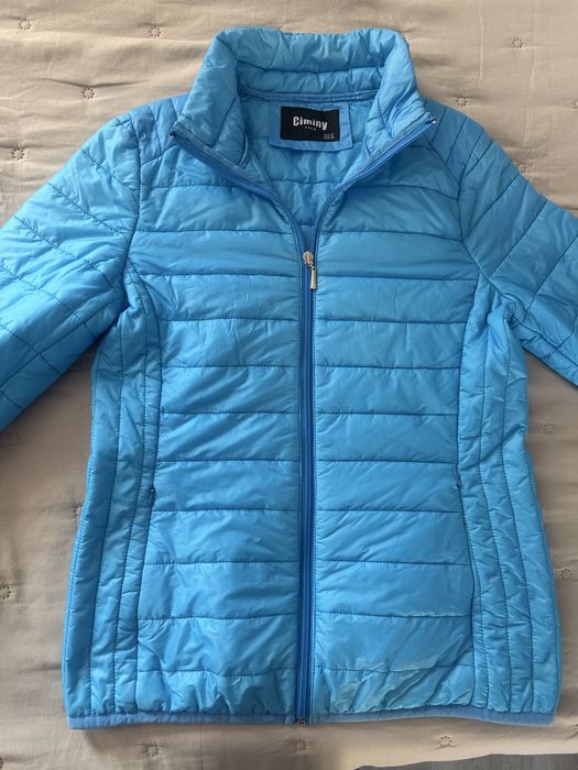 Светло синьо пролетно яке