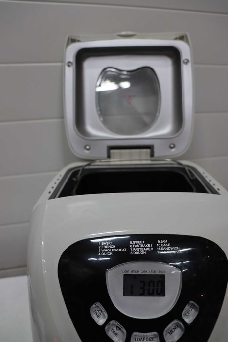 Хлебопекарна Morphy Richards Fastbake, 12 програми, UK Щепсел!