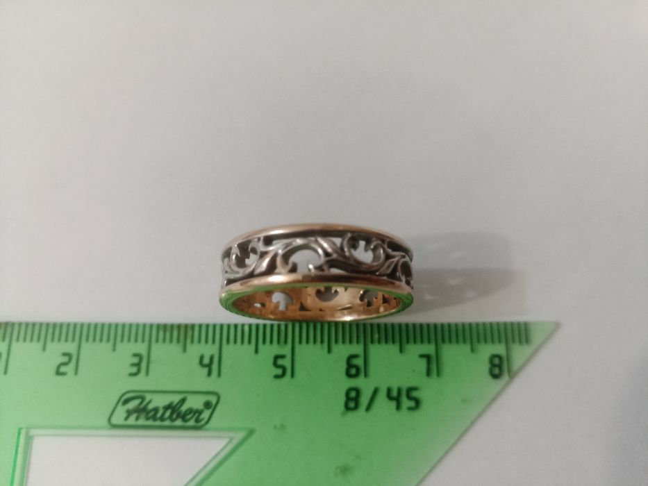 Продам золотое кольцо