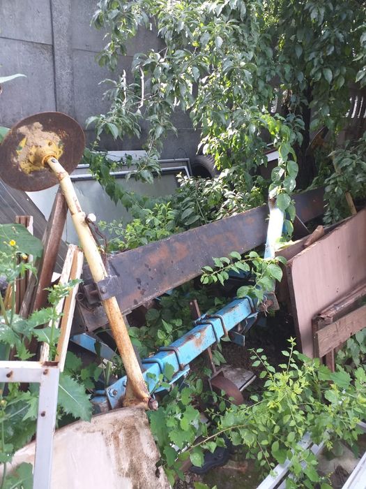 Vând utilaje agricole