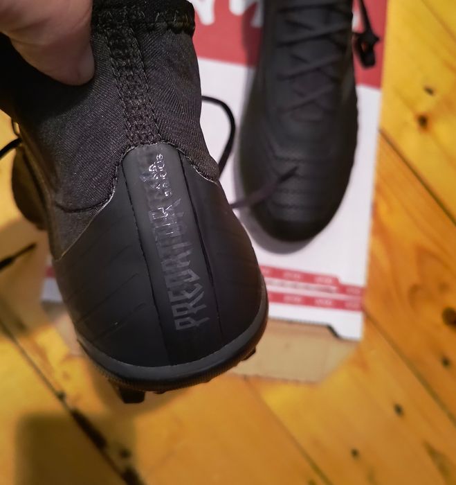Ghete Adidas Predator 18.2 FG