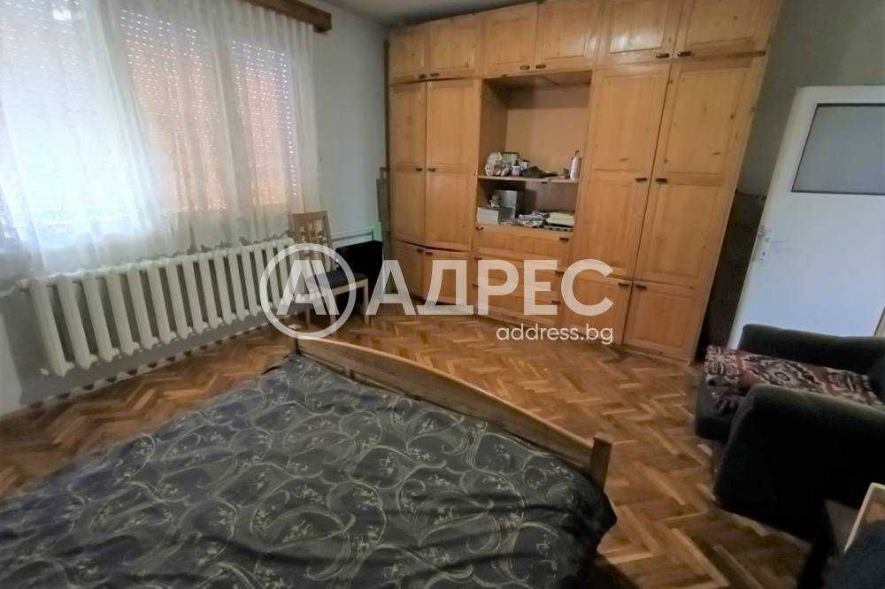 Продава се Многостаен апартамент в Разград, Център - 127 кв.м за 1205 €/кв.м - Снимка #1