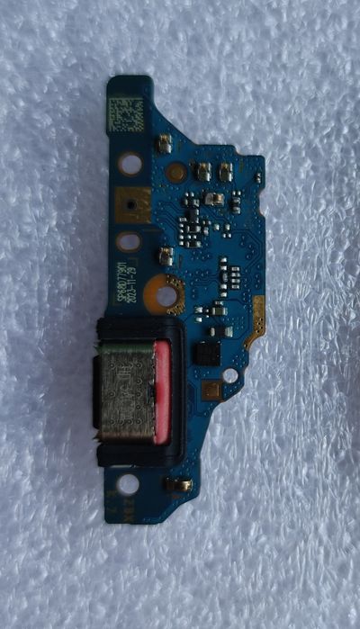 Baterie si placa incarcare Motorola Moto G23
