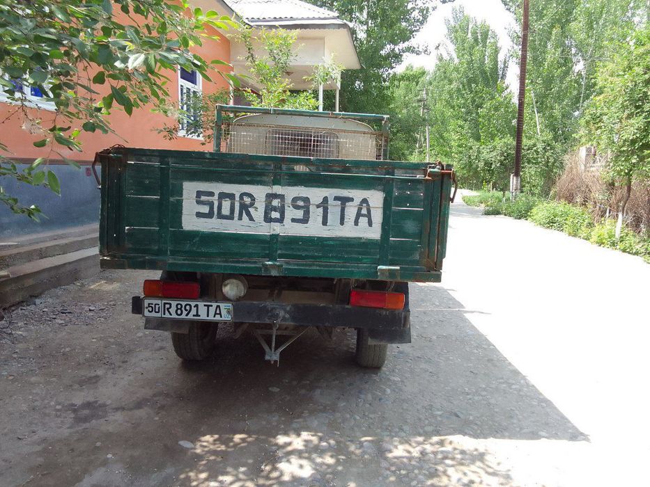 Gaz va benzinda yuradi 4 ta 50 talik metan gazbalon mavjud.