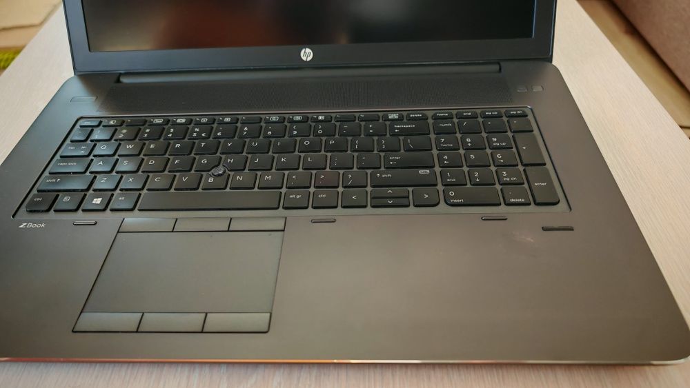 Laptop HP Zbook 17 g3,i7,64gb ram,512+256 ssd,+dock+monitor  Z-display