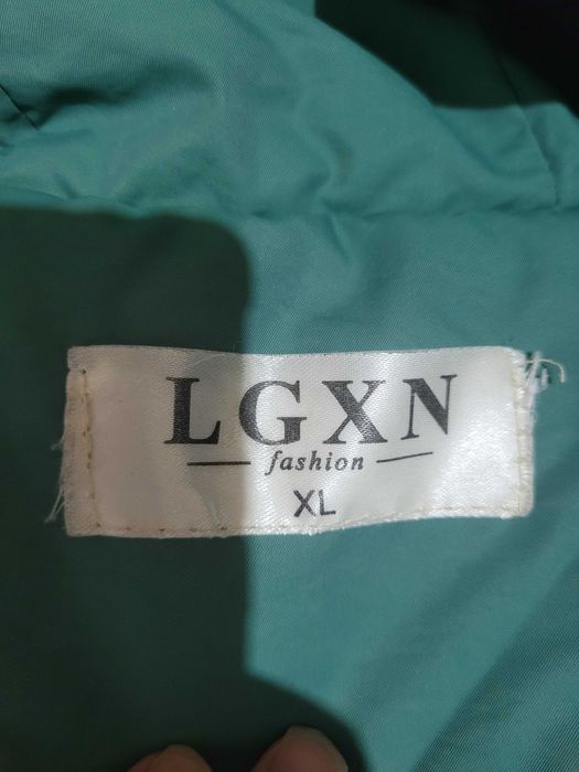 Женская куртка б/у