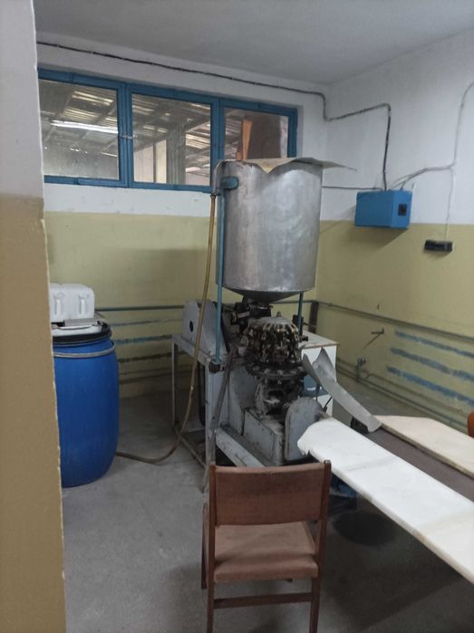 Дава се под наем Промишлена сграда в Пловдив, Въстанически - 200 кв.м за 510 € - Снимка #8