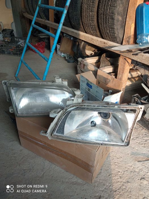 Фары от Toyota carina e