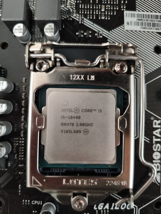 Материнская плата 560+i5 10400