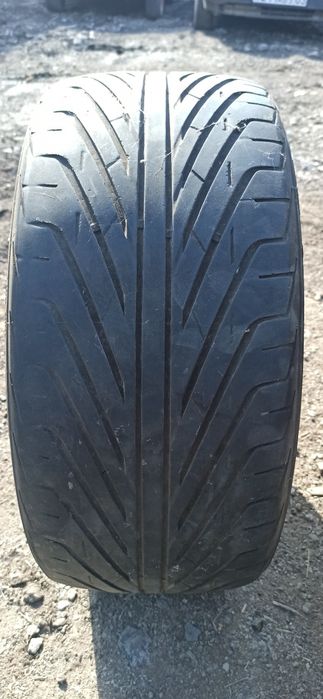 Резина R17 225/45. 2 штуки