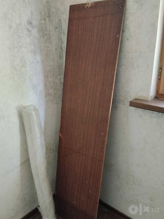 Отдам старую мебель и доски на дрова