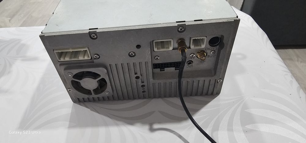 Sandero, rav 4, prado 150