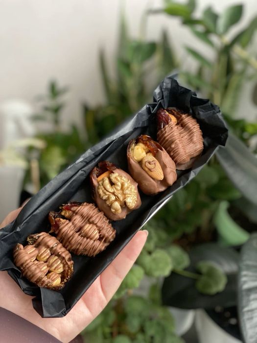 Финики в шоколаде