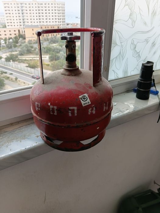 Продам пятилитровый газовый баллон