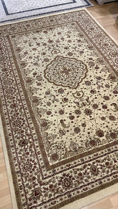 Продам натуральный  ковер