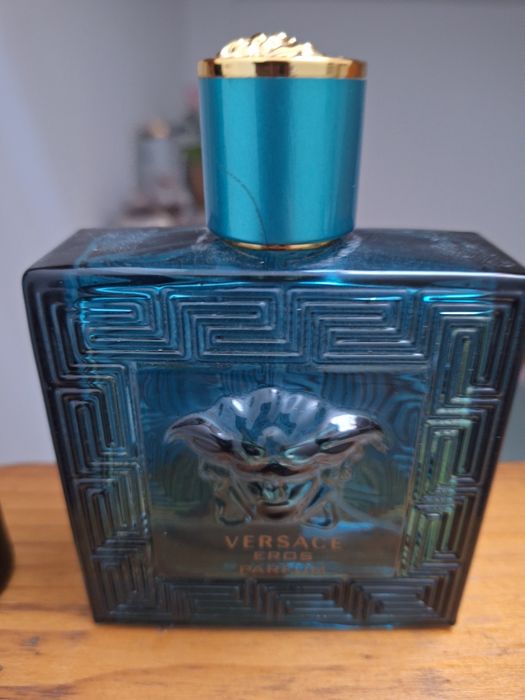 Sticle goale de parfum