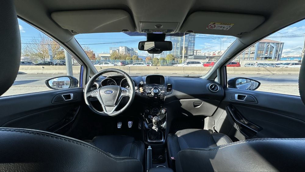 Ford Fiesta Titanium 1.5 TDCi 95 CP/ 70kw