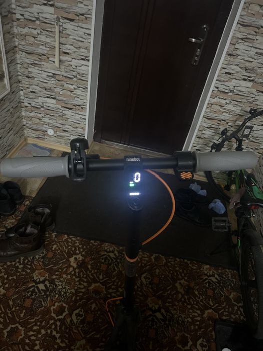 Продам электросамокат