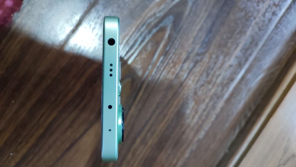 Xiaomi redmi 13 (коробкаси бор)