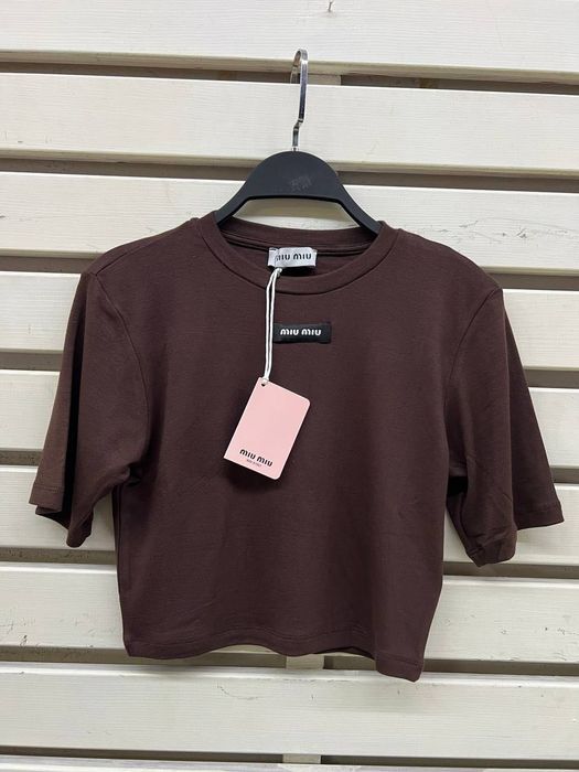 Тениски с къс ръкав