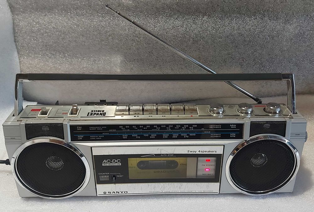 Sanyo M7150LU Stereo Radio Cassette Recorder