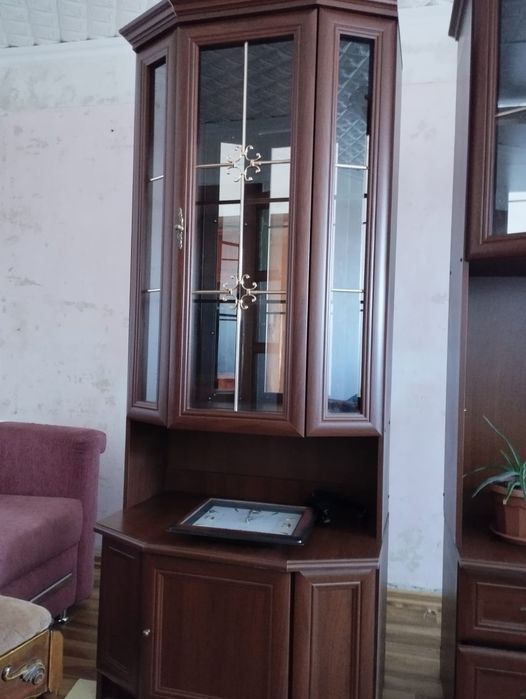 Отдам стенку. Самовывоз.