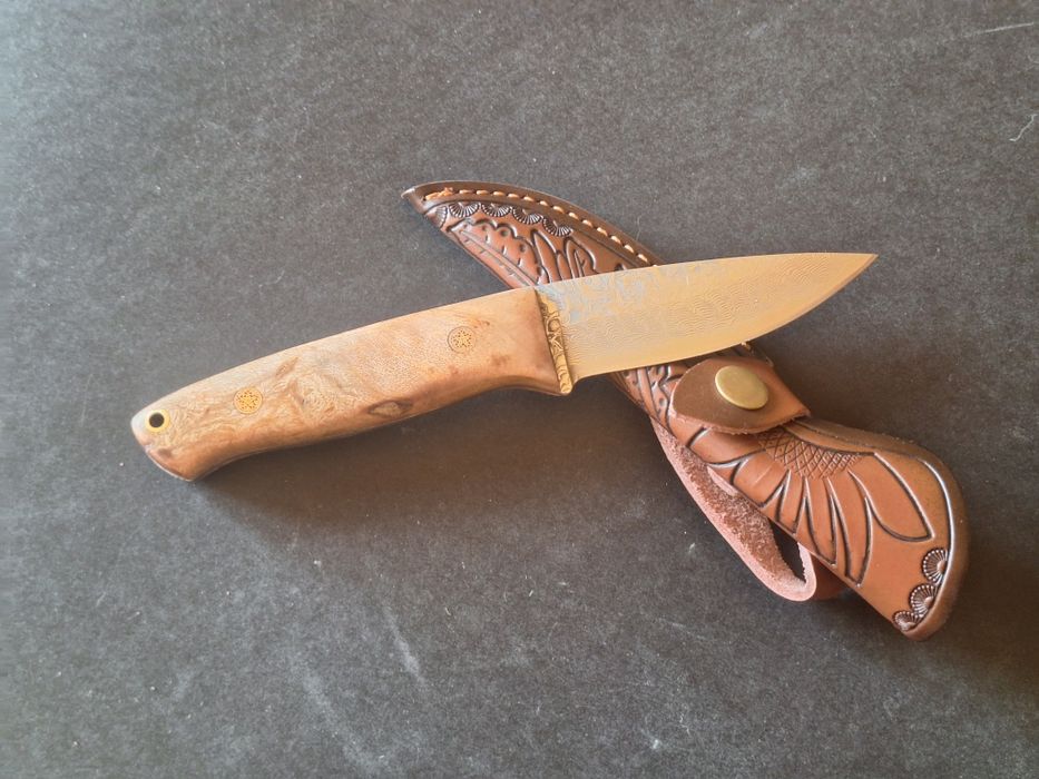 Ловен нож-дамаска стомана VG10