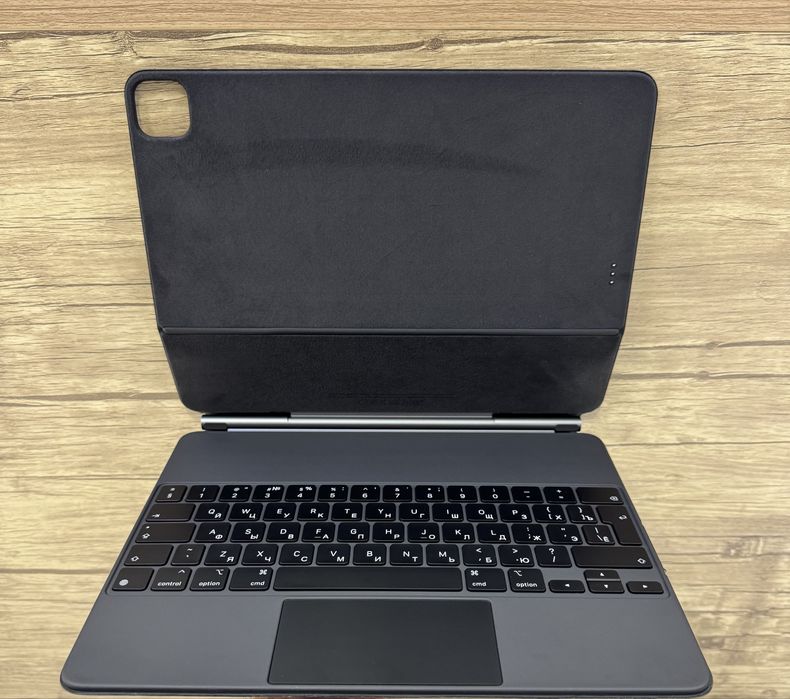 Prodam Original Apple MagicKeyboard 12.9