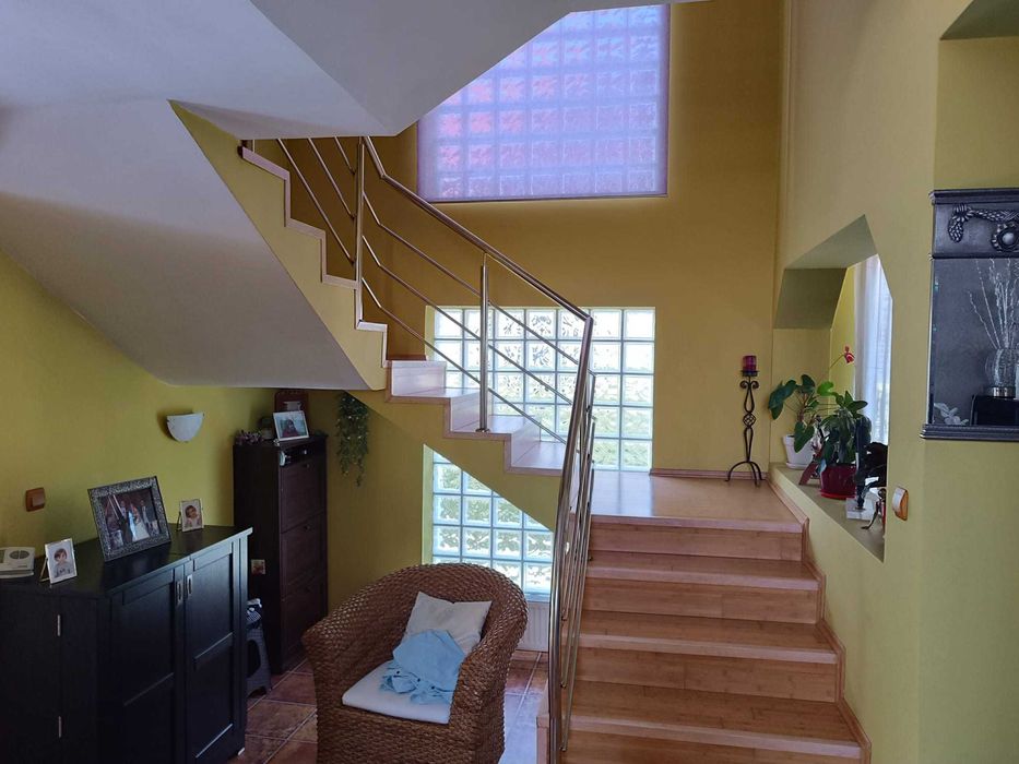 Casa de vanzare zona rezidentiala