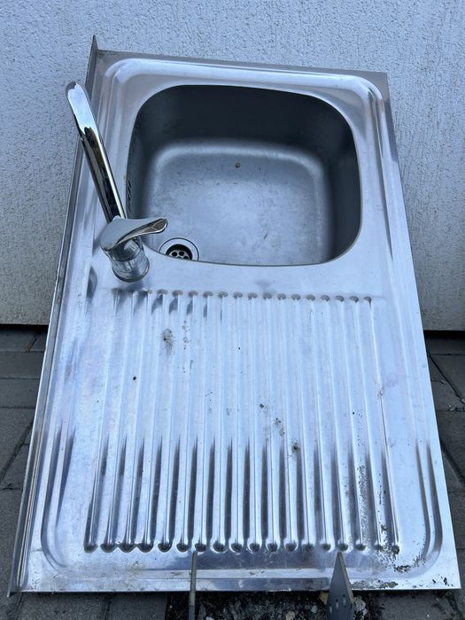 Chiuveta inox cu baterie