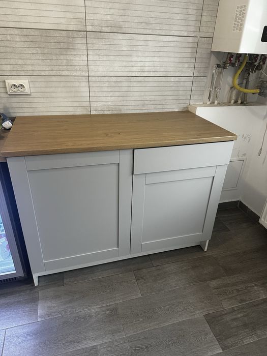 Dulap de bucatarie la doar 350 lei . Este nou de la IKEA