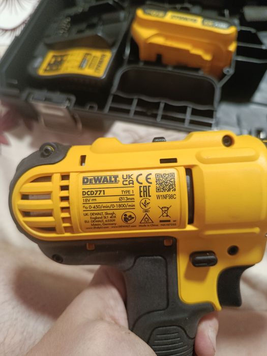 Masina  de insurubat DEWALT 18V XR – ABSOLUT NOUA