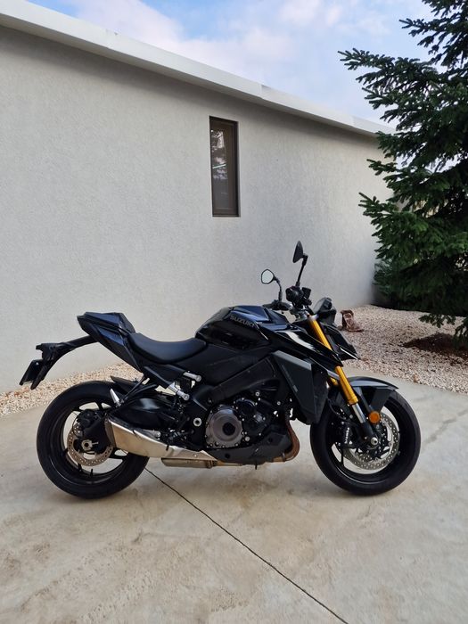 Suzuki GSXS 1000
