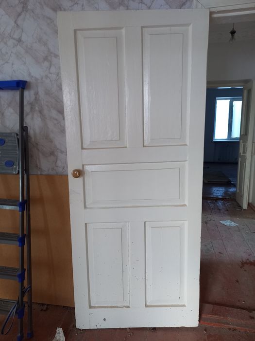 Деревянные двери