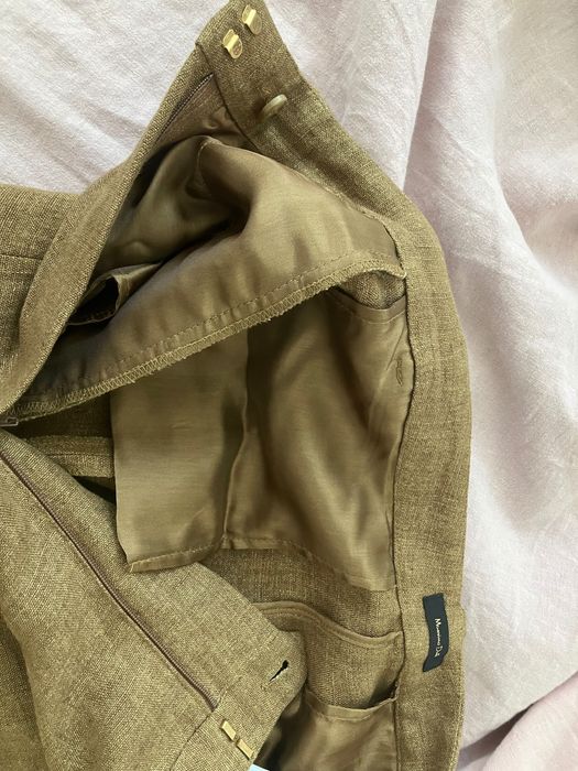 Pantaloni în Massimo Dutti