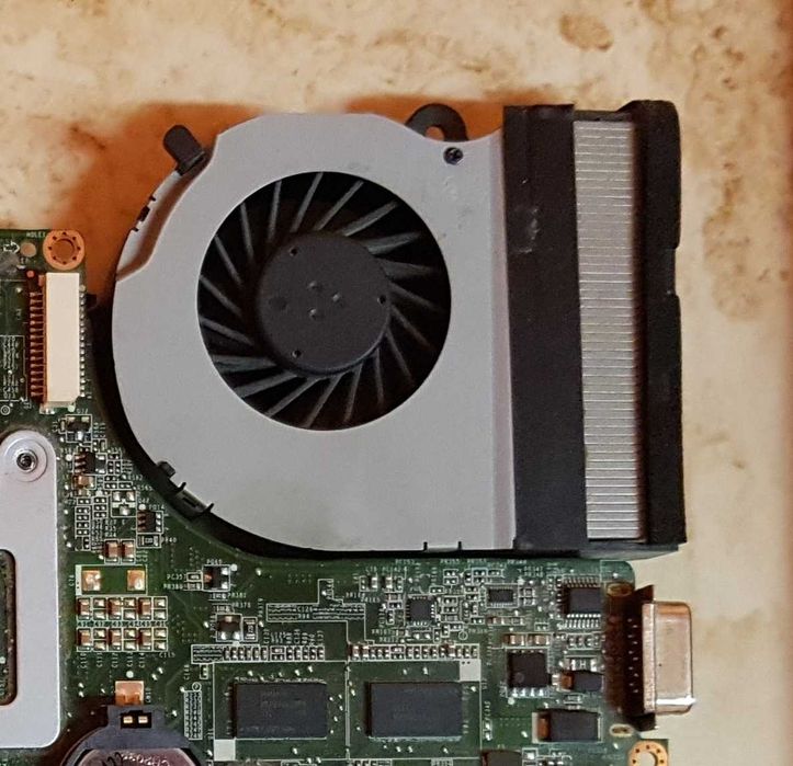 Sistem racire cooler ventilator heatsink radiator pt. Toshiba L735 L73