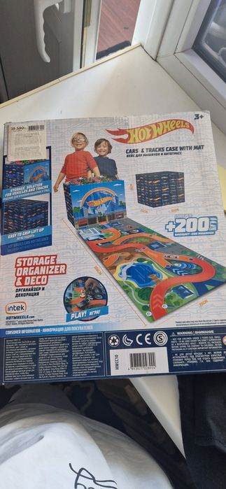 Продам набор для коллекции машинок hot wheels