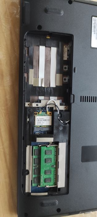 Лаптоп Acer aspire e1-531