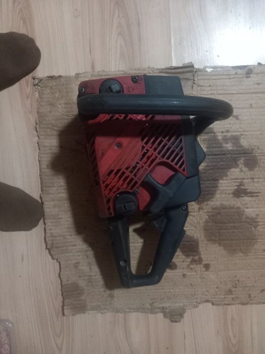 Vând drujba joserend pentru piese